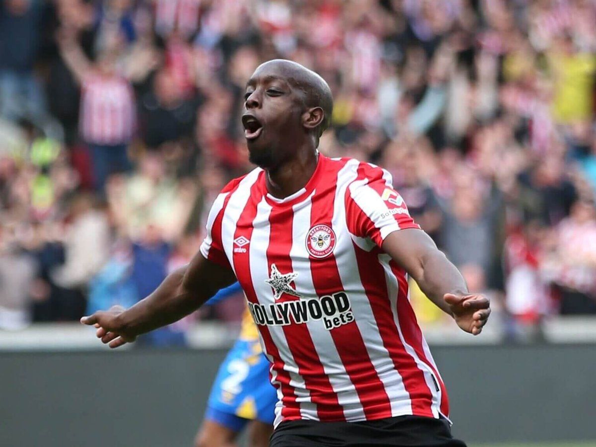 Misfiring meddlers still the gift that keep on giving